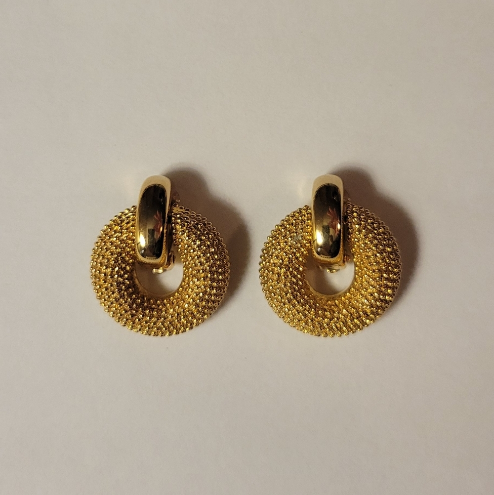 Elegant Gold-Tone Hoop Earrings